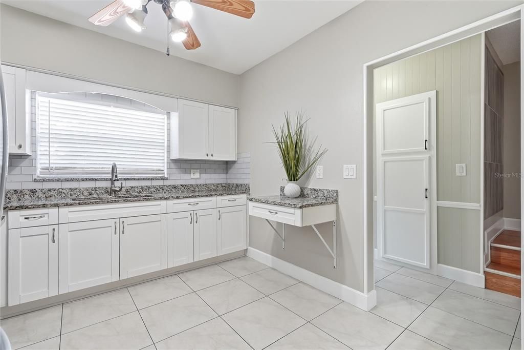 For Rent: $2,200 (3 beds, 2 baths, 1453 Square Feet)