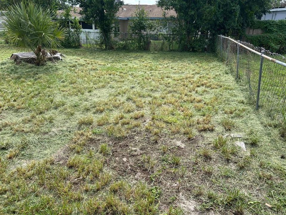 For Rent: $1,750 (3 beds, 1 baths, 1094 Square Feet)