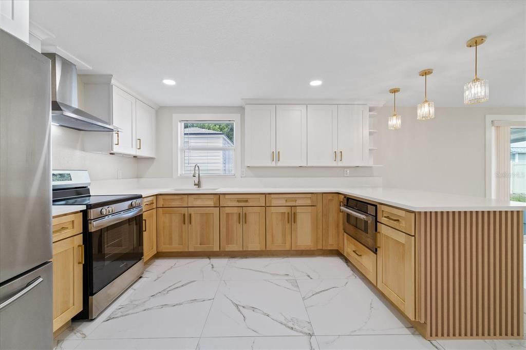 For Sale: $314,900 (3 beds, 2 baths, 1356 Square Feet)