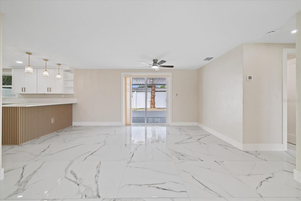For Sale: $314,900 (3 beds, 2 baths, 1356 Square Feet)