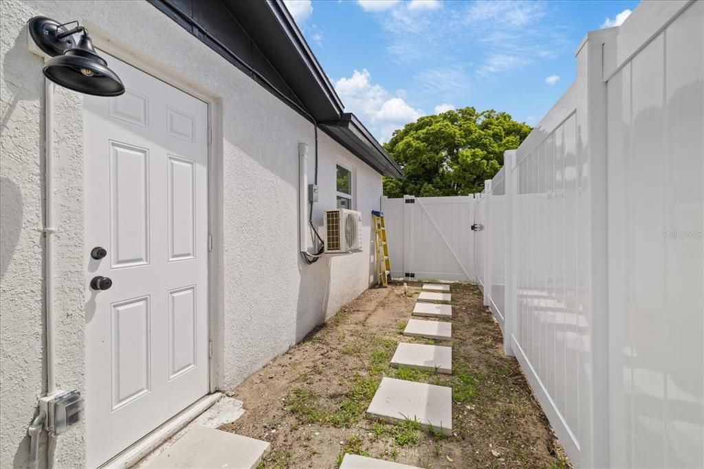 For Sale: $314,900 (3 beds, 2 baths, 1356 Square Feet)