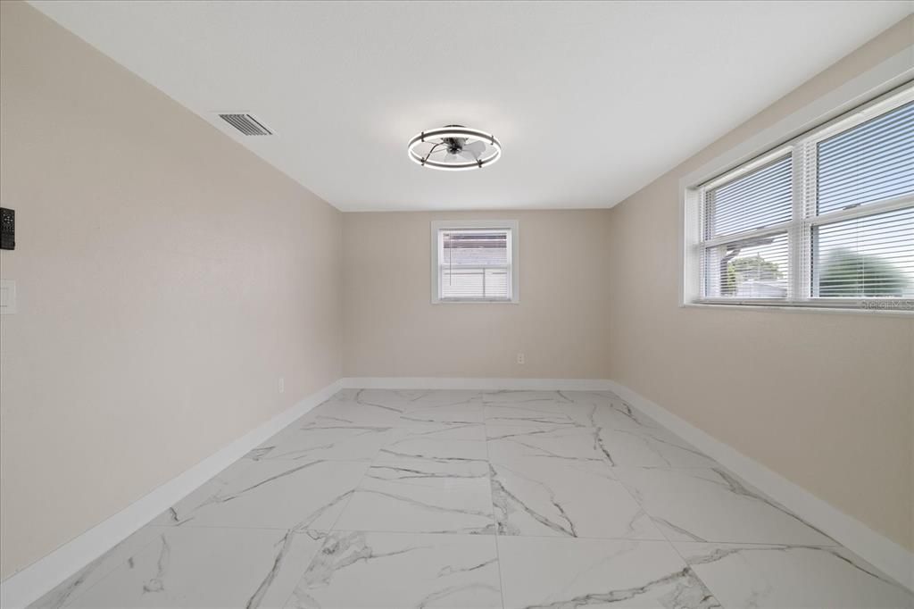 For Sale: $314,900 (3 beds, 2 baths, 1356 Square Feet)