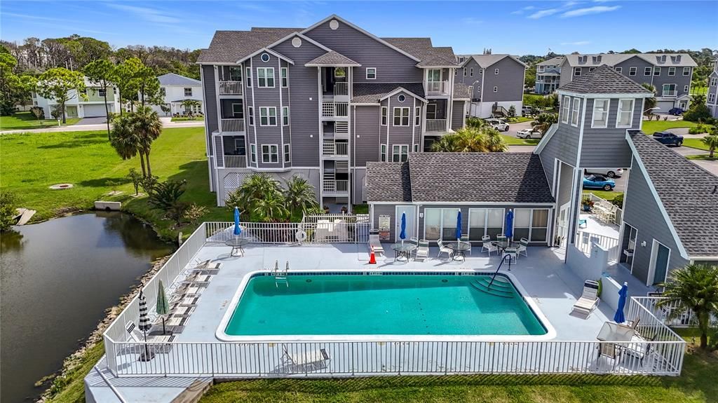 For Sale: $279,999 (2 beds, 2 baths, 874 Square Feet)