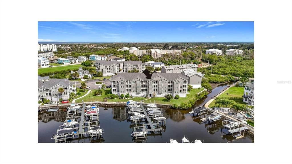 For Sale: $279,999 (2 beds, 2 baths, 874 Square Feet)