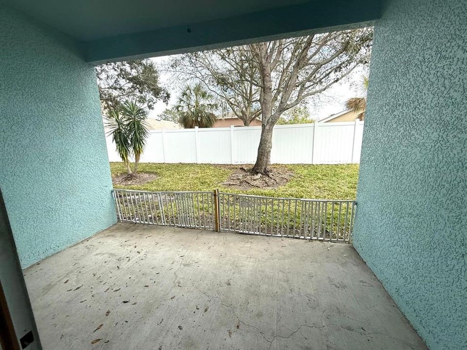 For Sale: $244,900 (2 beds, 2 baths, 1215 Square Feet)