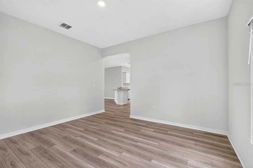 На продажу: $349,999 (3 спален, 2 ванн, 1540 Квадратных фут)