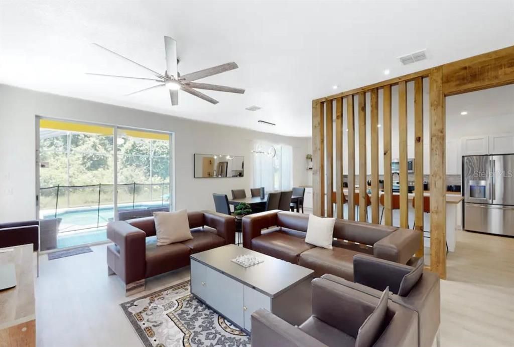 En Venta: $365,000 (4 camas, 3 baños, 1768 Pies cuadrados)