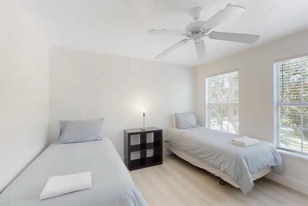 En Venta: $365,000 (4 camas, 3 baños, 1768 Pies cuadrados)