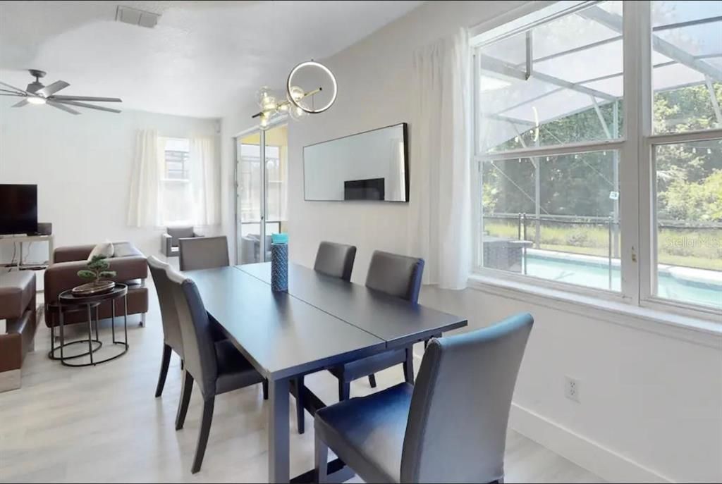 En Venta: $365,000 (4 camas, 3 baños, 1768 Pies cuadrados)