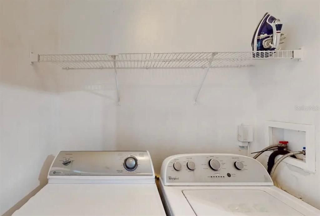 En Venta: $365,000 (4 camas, 3 baños, 1768 Pies cuadrados)
