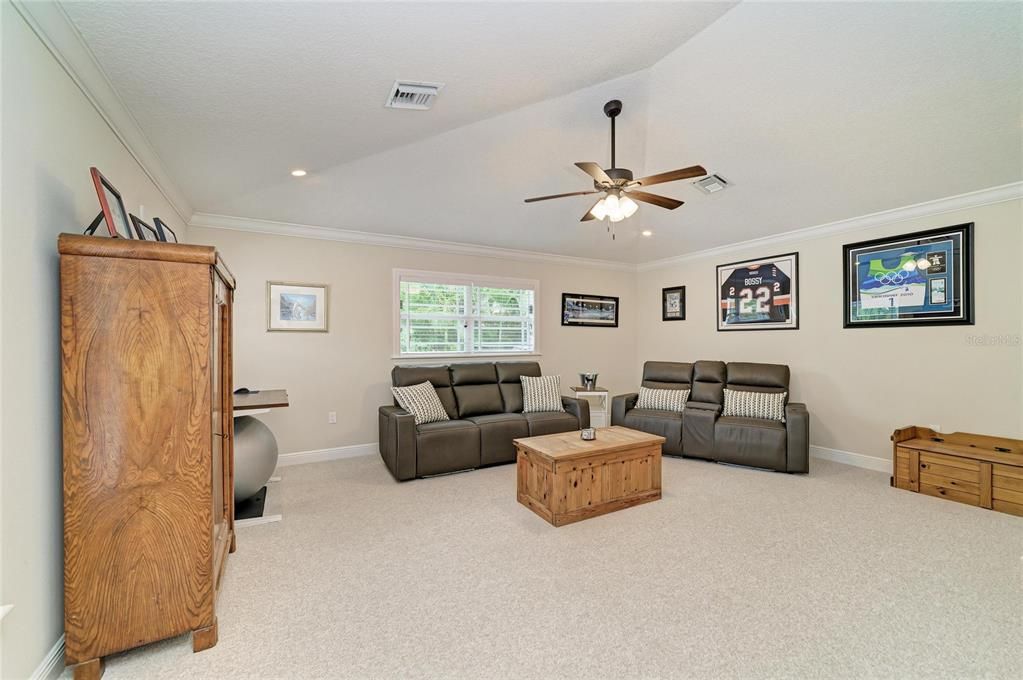 For Sale: $869,000 (3 beds, 2 baths, 2482 Square Feet)