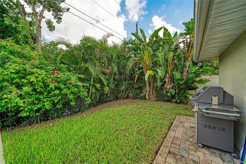 For Sale: $869,000 (3 beds, 2 baths, 2482 Square Feet)