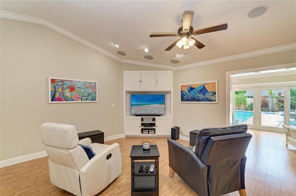 For Sale: $869,000 (3 beds, 2 baths, 2482 Square Feet)