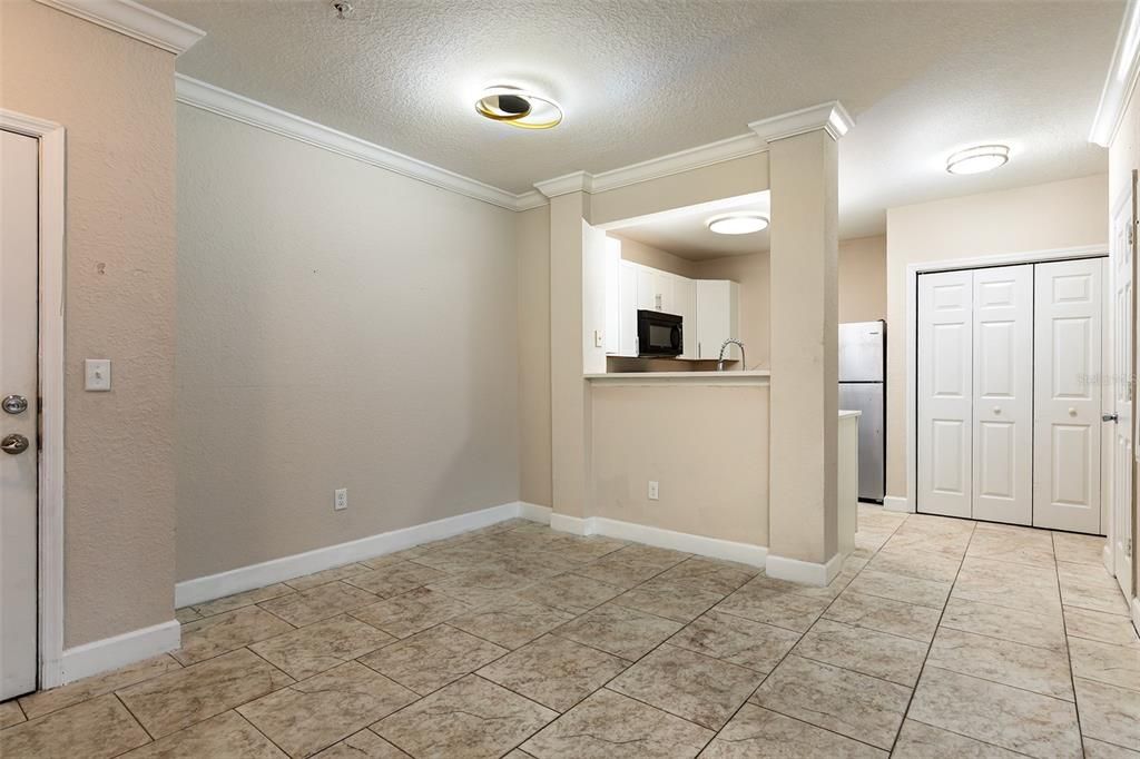 For Sale: $174,900 (2 beds, 2 baths, 1215 Square Feet)