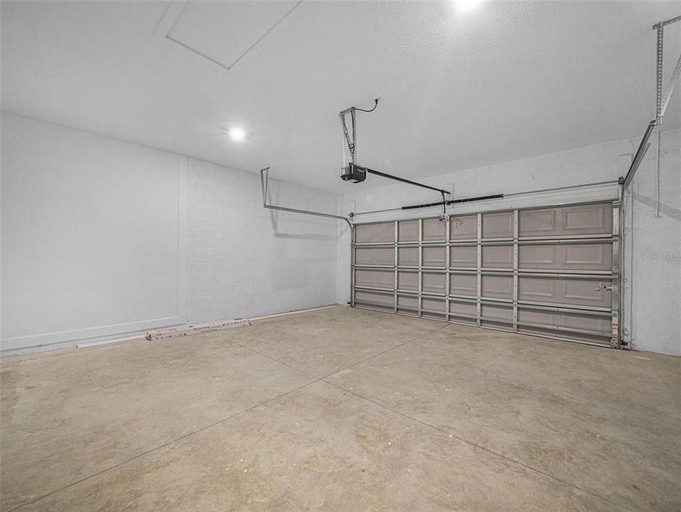На продажу: $365,000 (4 спален, 2 ванн, 1793.2 Квадратных фут)
