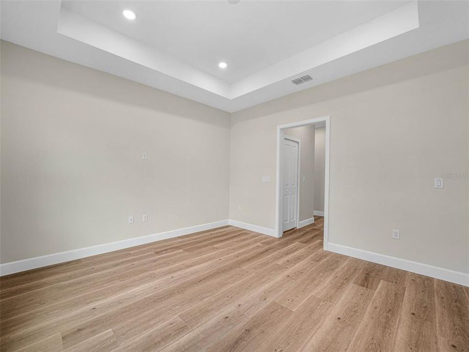 На продажу: $365,000 (4 спален, 2 ванн, 1793.2 Квадратных фут)