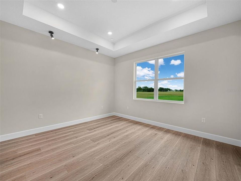 На продажу: $365,000 (4 спален, 2 ванн, 1793.2 Квадратных фут)