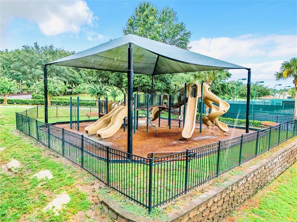 Activo con contrato: $345,000 (3 camas, 2 baños, 1540 Pies cuadrados)