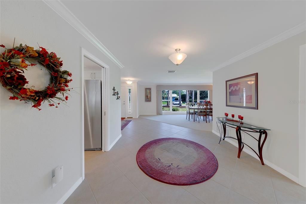 En Venta: $575,000 (4 camas, 3 baños, 2292 Pies cuadrados)