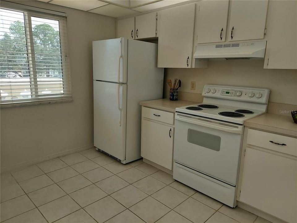 For Sale: $106,000 (2 beds, 2 baths, 1347 Square Feet)