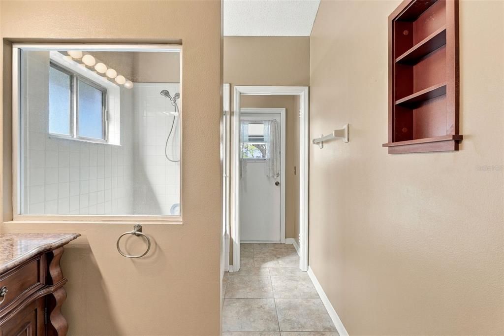 Activo con contrato: $395,000 (2 camas, 2 baños, 1415 Pies cuadrados)