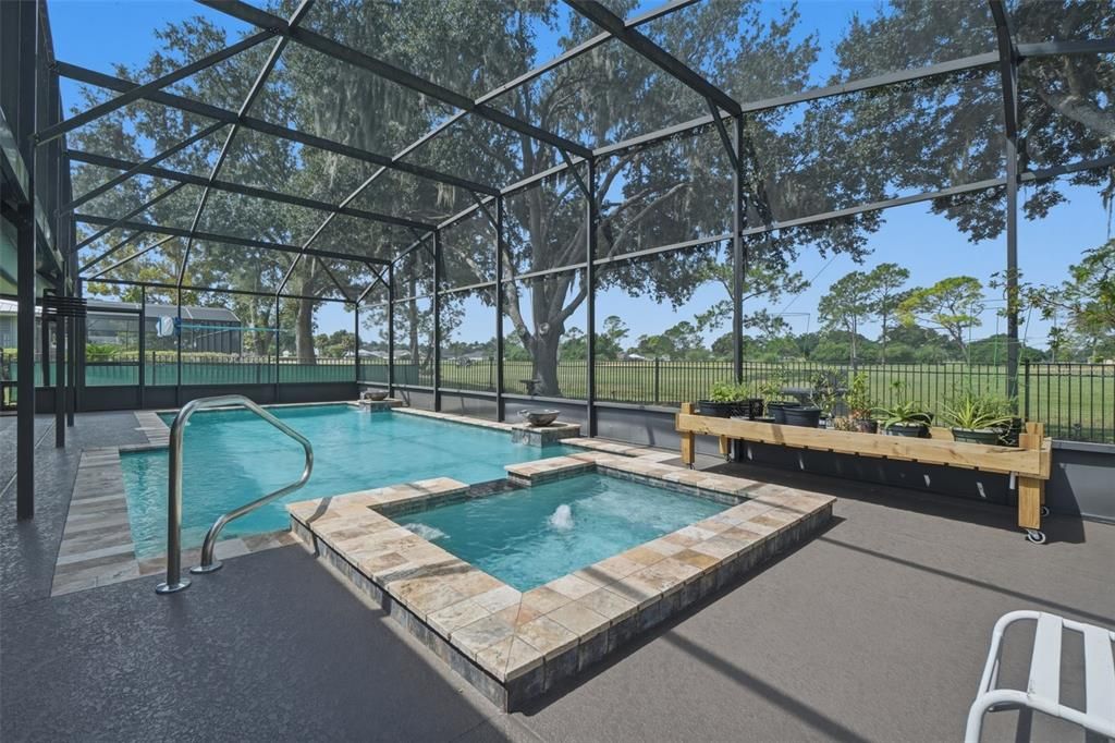 Activo con contrato: $395,000 (2 camas, 2 baños, 1415 Pies cuadrados)
