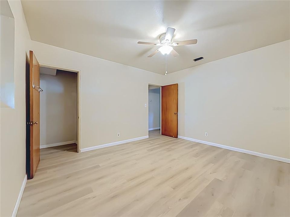 En Venta: $240,000 (2 camas, 1 baños, 841 Pies cuadrados)