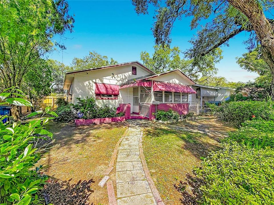 En Venta: $240,000 (2 camas, 1 baños, 841 Pies cuadrados)
