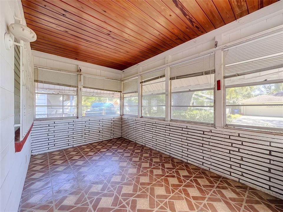 En Venta: $240,000 (2 camas, 1 baños, 841 Pies cuadrados)