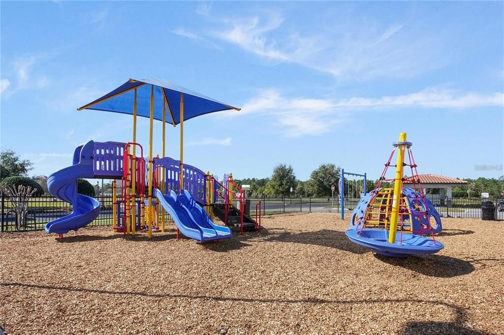 For Rent: $3,890 (4 beds, 3 baths, 2366 Square Feet)
