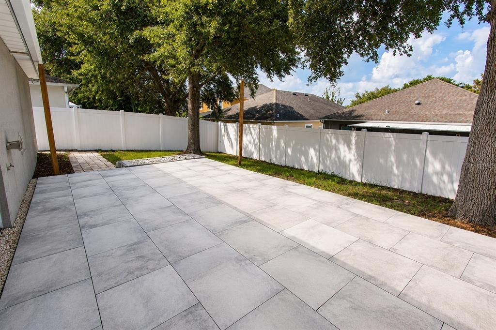 For Sale: $295,000 (3 beds, 2 baths, 1664 Square Feet)