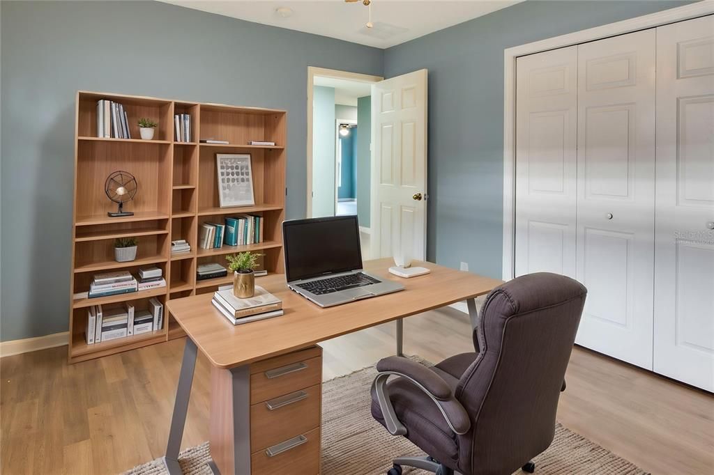 For Sale: $295,000 (3 beds, 2 baths, 1664 Square Feet)