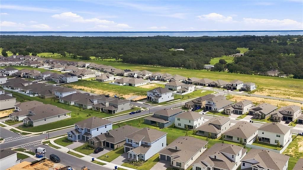 На продажу: $845,000 (6 спален, 4 ванн, 4000 Квадратных фут)