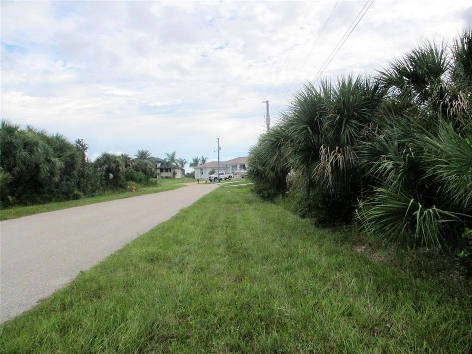 En Venta: $120,000 (0.23 acres)