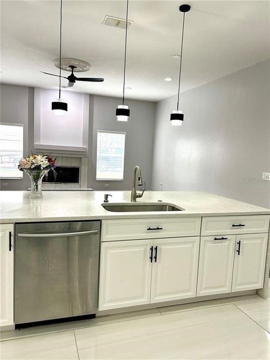For Rent: $3,600 (4 beds, 3 baths, 2501 Square Feet)