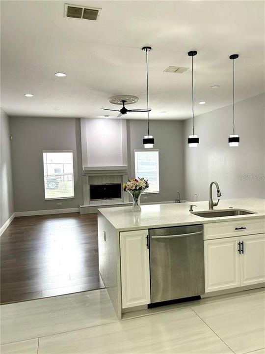 For Rent: $3,600 (4 beds, 3 baths, 2501 Square Feet)