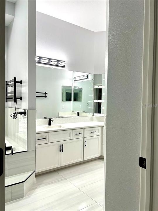 For Rent: $3,600 (4 beds, 3 baths, 2501 Square Feet)