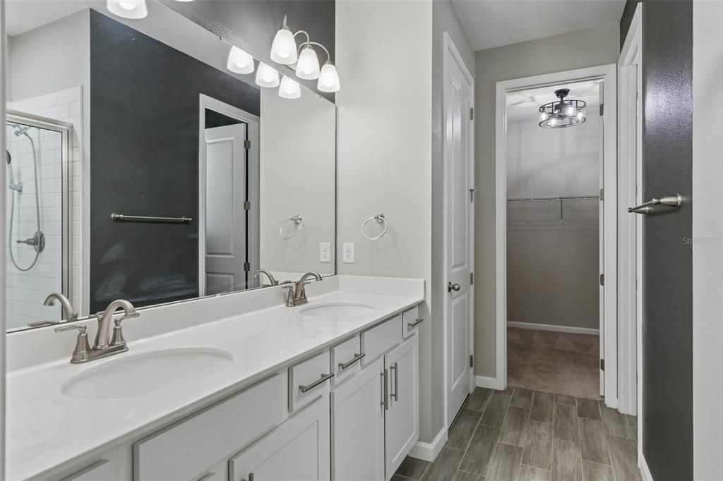 For Rent: $2,050 (3 beds, 2 baths, 1725 Square Feet)