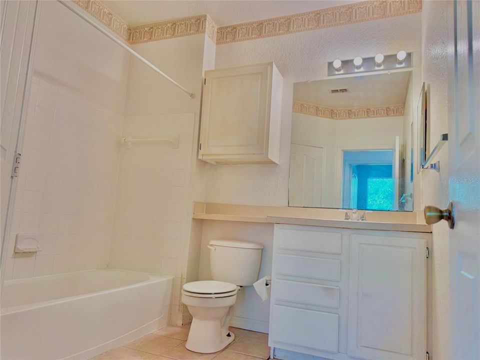 En Venta: $176,950 (2 camas, 1 baños, 901 Pies cuadrados)