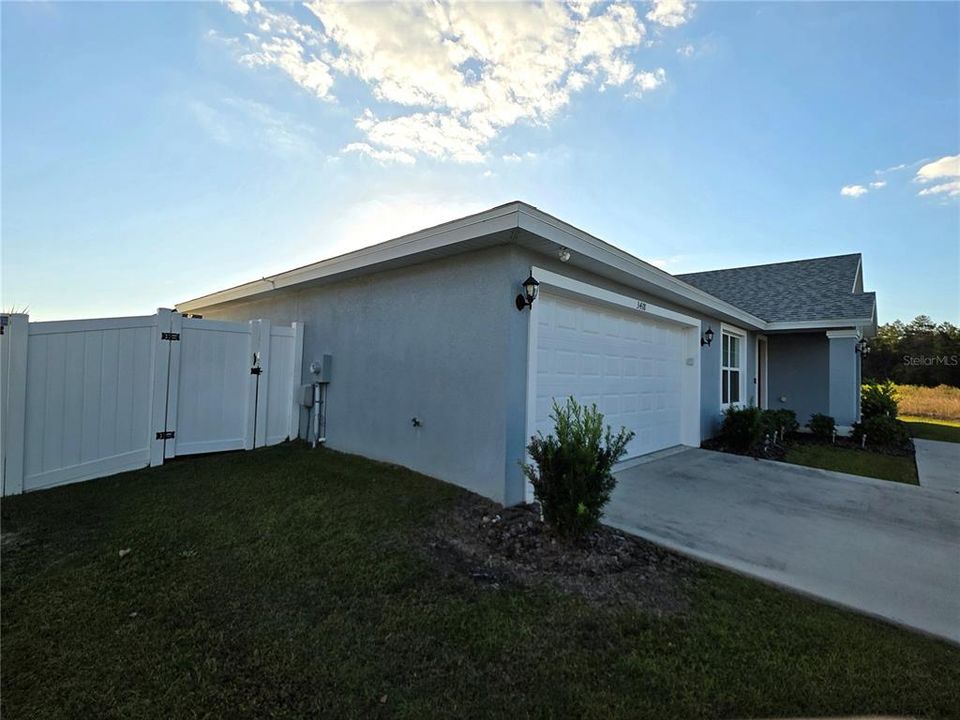 For Sale: $265,000 (3 beds, 2 baths, 1543 Square Feet)