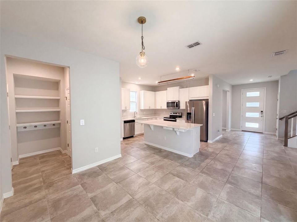 For Sale: $500,000 (3 beds, 2 baths, 2049 Square Feet)