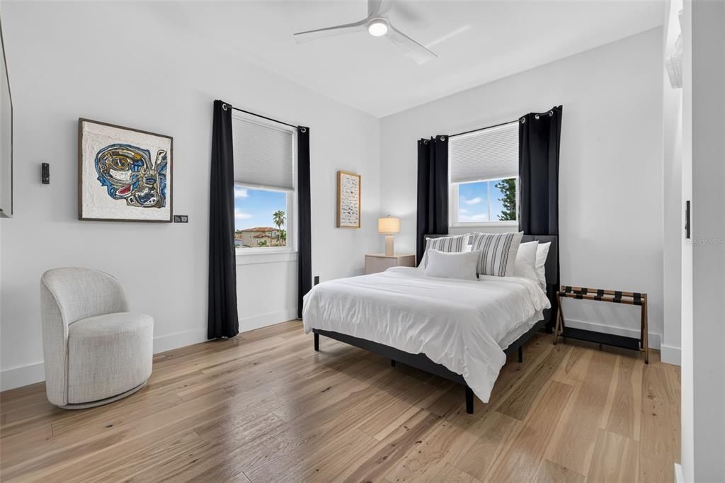 For Sale: $2,150,000 (4 beds, 3 baths, 2852 Square Feet)