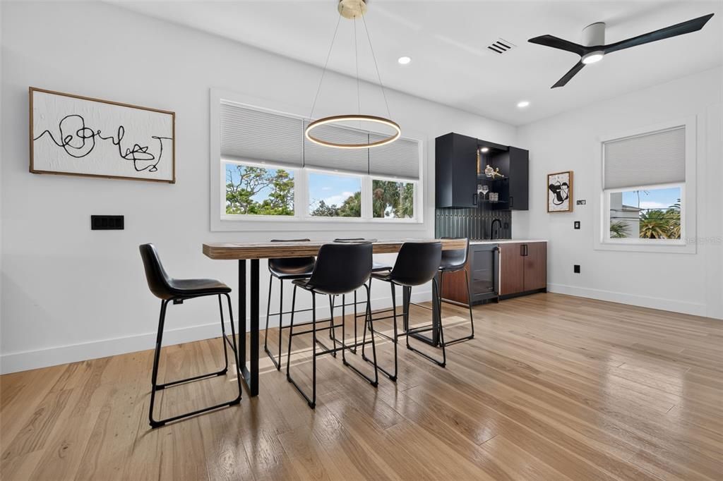 For Sale: $2,150,000 (4 beds, 3 baths, 2852 Square Feet)