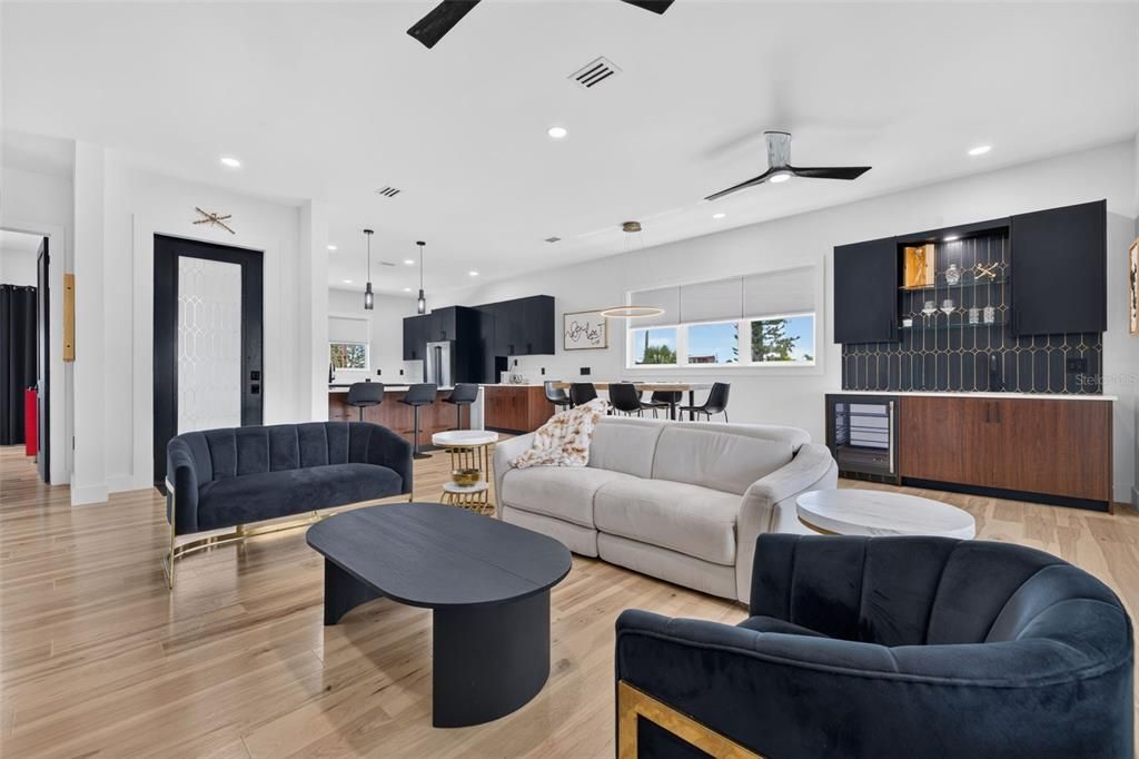 For Sale: $2,150,000 (4 beds, 3 baths, 2852 Square Feet)