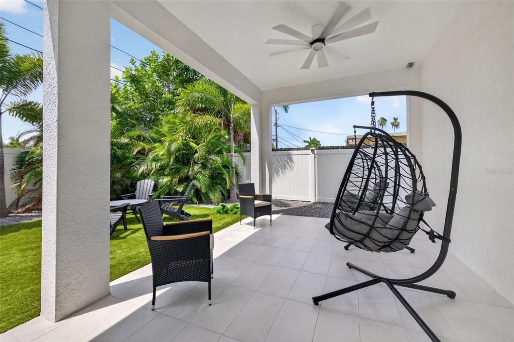 For Sale: $2,150,000 (4 beds, 3 baths, 2852 Square Feet)