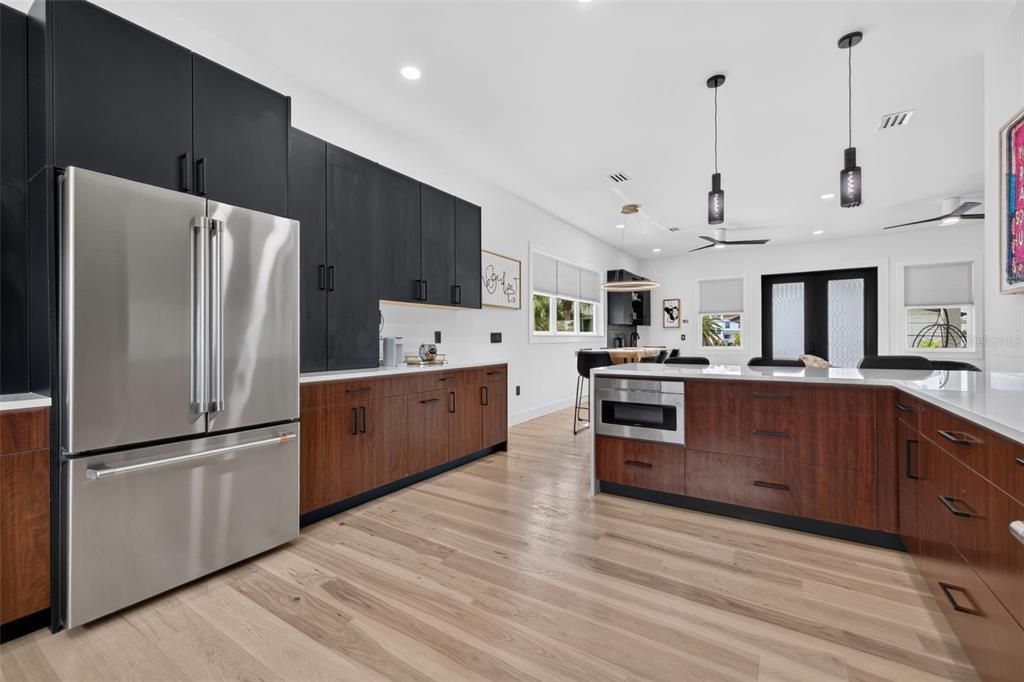 For Sale: $2,150,000 (4 beds, 3 baths, 2852 Square Feet)