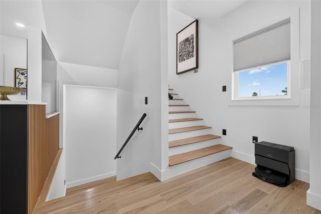 For Sale: $2,150,000 (4 beds, 3 baths, 2852 Square Feet)