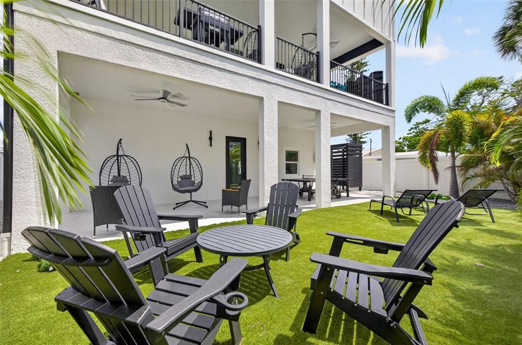 For Sale: $2,150,000 (4 beds, 3 baths, 2852 Square Feet)