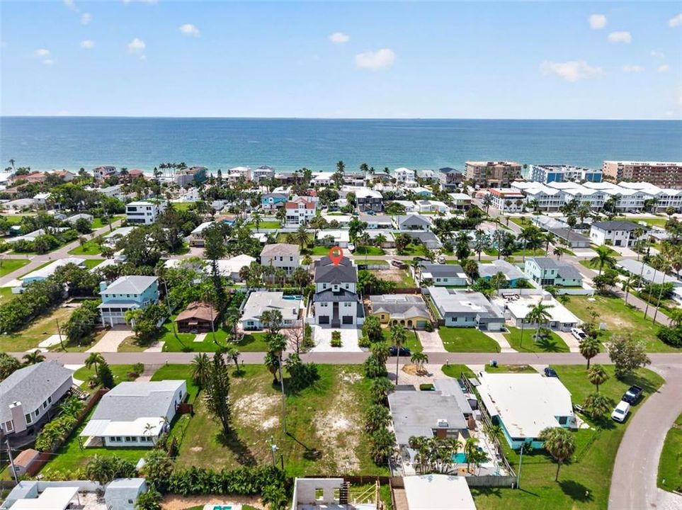 For Sale: $2,150,000 (4 beds, 3 baths, 2852 Square Feet)