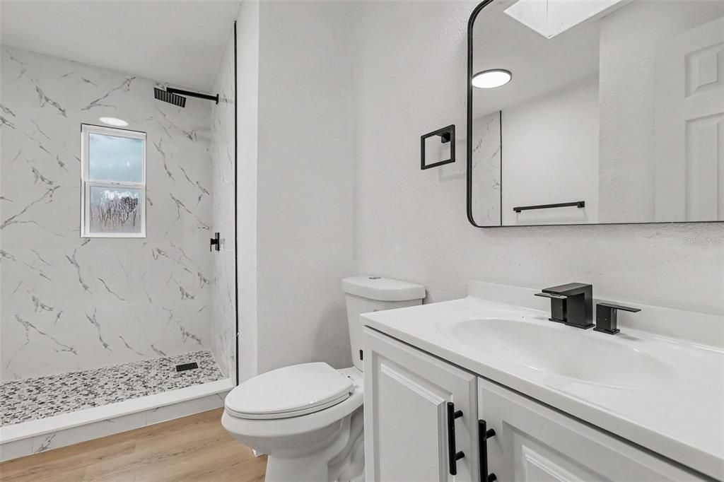 For Sale: $285,900 (3 beds, 2 baths, 1362 Square Feet)